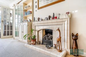 Photo 7- click for photo gallery